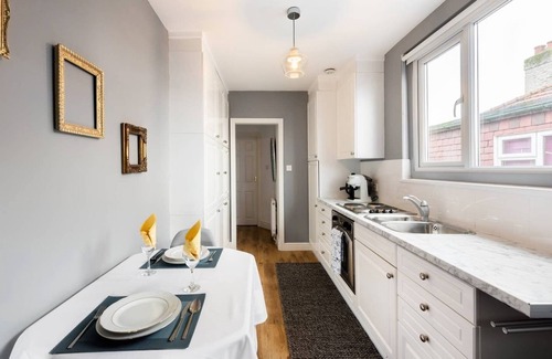 Garston Apartment | Experience The Bluebird: One Bedroom Gem in Watford