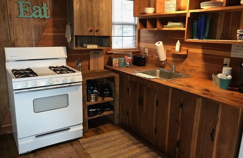 Eustace Cabin | Inviting A-frame Cabin at Bluegill Lake with Spa & Hot Tub