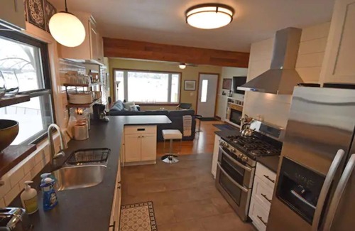 Markesan House | Unwind at The Bluegill on Little Green Lake - Perfect for Families!