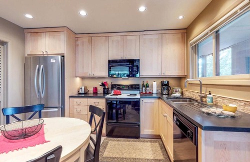 Elkhorn Village Hotel | Serene Getaway at The Bluff Mountain Retreat with Pool & Hot Tub