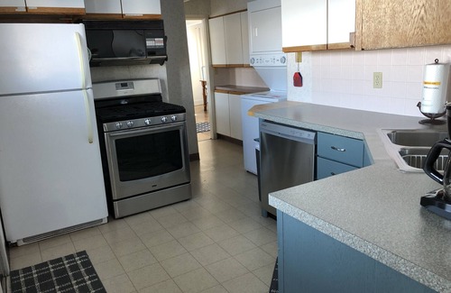 Macatawa Cottage | Guest Rated: The Boat House in Macatawa with Lake View
