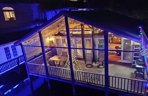 Mount Dora Cabin | Discover The Boat House on Lake Dora - Waterfront Retreat