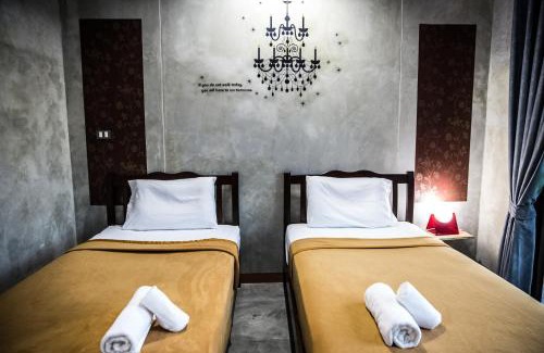 Ranong Resort | Budget-Friendly Stay at The Boat House - Family Welcome