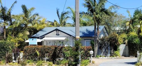 Narooma House | Relax at The Boathouse: 4-Star Oceanfront Retreat