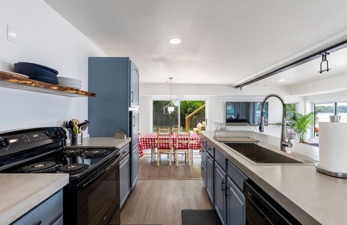 Sand Creek House | Experience The Boathouse at Evans Lake: Pet Friendly Haven