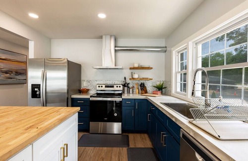 Sand Creek House | Experience The Boathouse at Evans Lake: Pet Friendly Haven