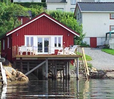 Rakvag House | Unforgettable Stays at The Boathouse - 10/10 Guest Rated!