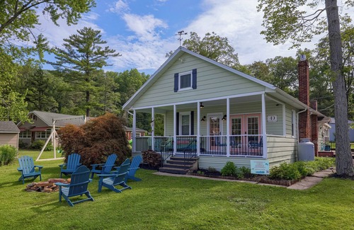 Moon Lake Cottages House | Unforgettable Stays at The Boathouse on Moon Lake