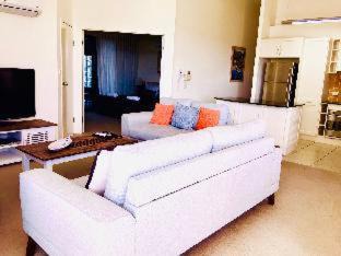 Tea Gardens Apartment | Oceanfront Getaway at The Boathouse Luxury Apartments