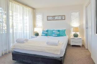 Tea Gardens Apartment | Oceanfront Getaway at The Boathouse Luxury Apartments