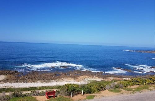 Jongensfontein House | Beachfront Bliss at the Boathouse - Rated 9.4 by Guests