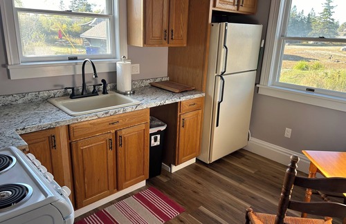 Vinalhaven Cottage | Guest Rated 10/10: The Bodwell Cottage at East Boston