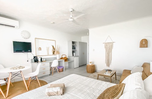 Dolphin Heads Resort | Experience The Bohemian @ Dolphin Heads with Oceanfront Views