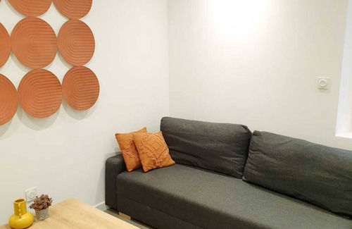 Pamiers Apartment | Discover Comfort at The Bohemian: Family-Friendly Retreat