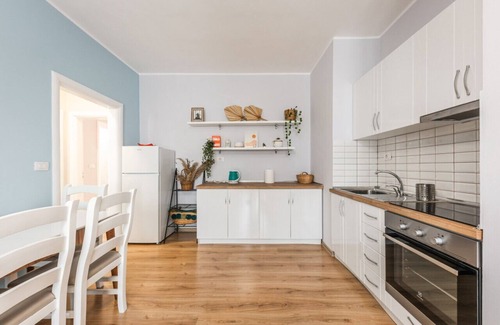 Shkoder Apartment | Comfortable Stay at The Bohemian Pad with Family Amenities