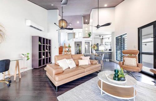 Fannie Bay House | Relaxing Private Beachside Retreat with Ocean Views