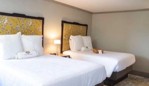 Wytheville Hotel | Elegant Stay at The Bolling Wilson Hotel with Great Amenities