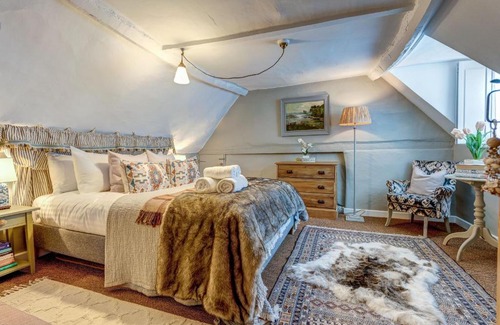 Nuneham Courtenay House | Discover The Bolthole: 8/10 Guest Rated Escape