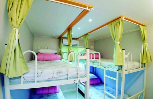 Jung-gu House | Cozy Bomgoro Guest House in Daegu with Breakfast Included