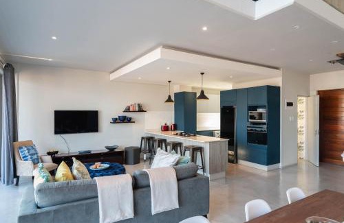 Durban Point Apartment | Family-Friendly Getaway at The Bond Square by AirAgents