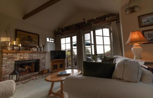 Happy Hill House | The Bonny Cottage By The Sea