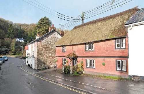 Dulverton House | Discover The Boot: A 4-Star Pet-Friendly Retreat