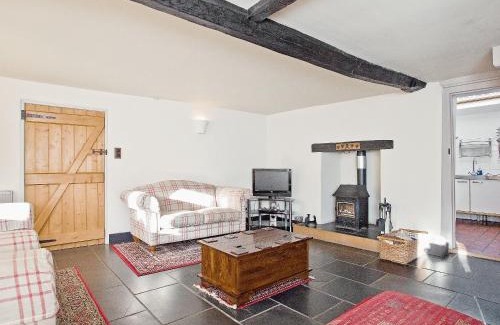 Dulverton House | Discover The Boot: A 4-Star Pet-Friendly Retreat