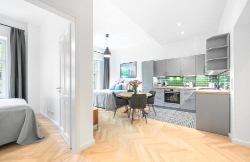 Prenzlauer Berg Apartment | The Bornholmer - Group Flats in Central Berlin, Family-Friendly, 4 - 5 Guests