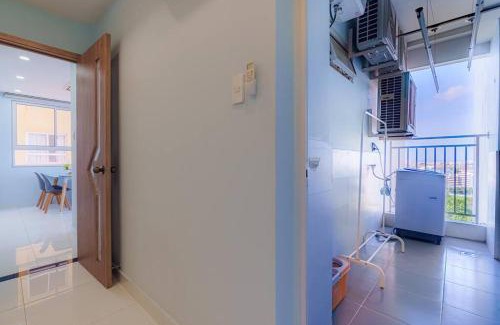Tan Binh Apartment | Convenient Botanica Apartment with Pool Near Airport