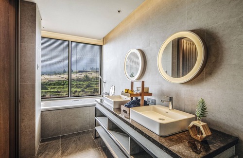Ciloto Hotel | Experience The Botanica Sanctuary: 4-Star Retreat with Spa