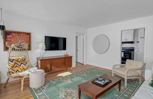 Columbia Apartment | Experience The Botanical Suite: Pet-Friendly 4-Star Getaway