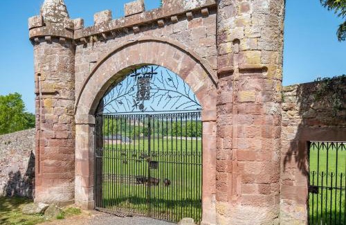 Melrose House | Experience Comfort at The Bothy at Dryburgh - Pet Friendly