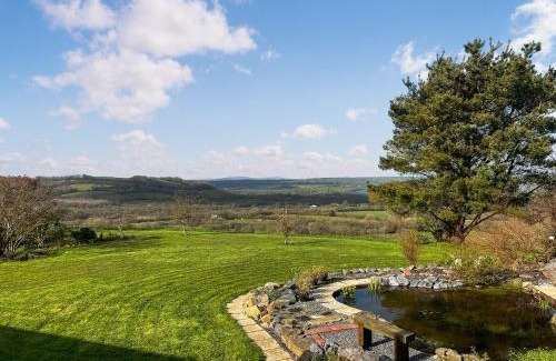 Whitland House | Top-Rated Stay at The Bothy: Pet & Child Friendly Retreat