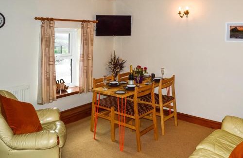 Whitland House | Top-Rated Stay at The Bothy: Pet & Child Friendly Retreat