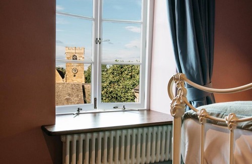 Shipston on Stour Hotel | Experience The Bower House: Rooms & Restaurant with High Ratings