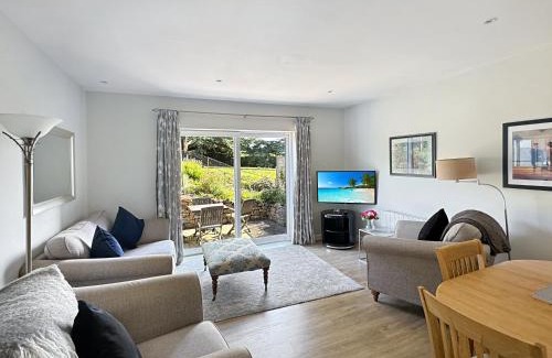 Old Cleeve House | Family-Friendly Stay at The Bramleys Old Cleeve, Rated 9/10