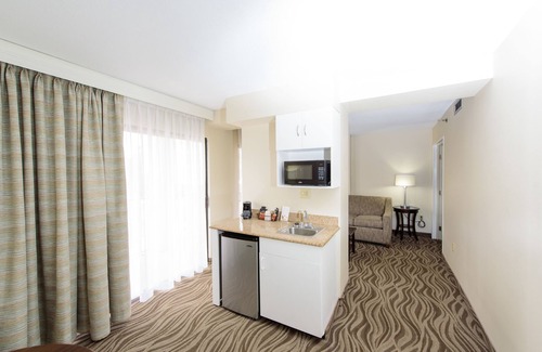 Rehoboth Beach Hotel | Discover The Breakers Hotel & Suites: Rated 8.8/10, Eco-Friendly