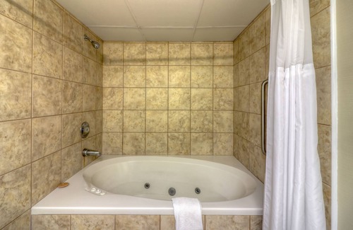 Rehoboth Beach Hotel | Discover The Breakers Hotel & Suites: Rated 8.8/10, Eco-Friendly
