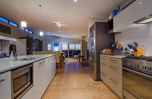 Peppermint Grove Beach House | Discover The Breeze House: Family-Friendly Paradise Awaits