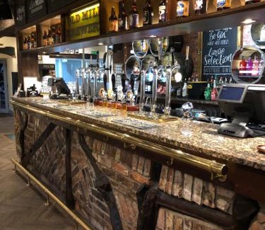 Snaith Hotel | Family-Friendly Stay at The Brewers Arms with Dining Options