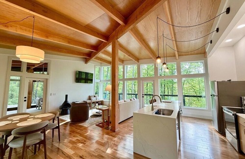 McArthur Cabin | The Briar House-A modern retreat in Hocking Hills
