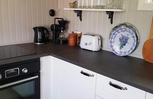 Rimbo House | Experience Coastal Comfort at The Brickmaker's Cottage