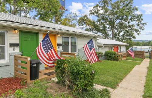 Norwood Apartment | Pet-Friendly Getaway at The Bricks - Apt 4 for Families