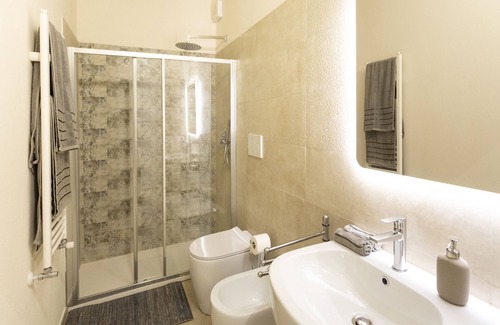 Pisa Bed & Breakfast | Unforgettable Stay at The Bricks B&B - Rated 10/10!