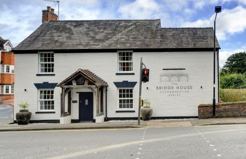 Henley-in-Arden House | Discover The Bridge House Henley - 4-Star Comfort Awaits