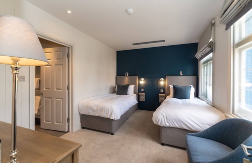 Barnes Bed & Breakfast | Discover The Bridge in Barnes: Family-Friendly & Rated 9/10