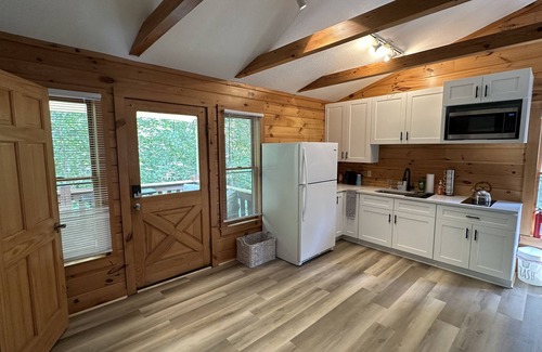 Black Mountain Cabin | Relax at The Bridge Retreat: Game Room & Hot Tub Fun