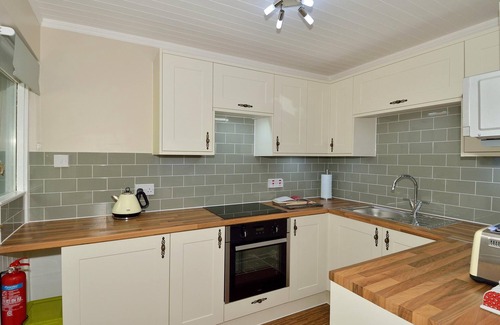 Invermoriston Apartment | Discover The Bridge Suite: Pet-Friendly Escape in Invermoriston