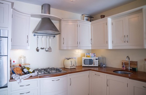 Newcastle Hotel | Experience The Briers: Family-Friendly with Breakfast Included