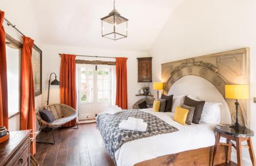 Brisley Hotel | Discover The Brisley Bell: Pet-Friendly Comfort Awaits